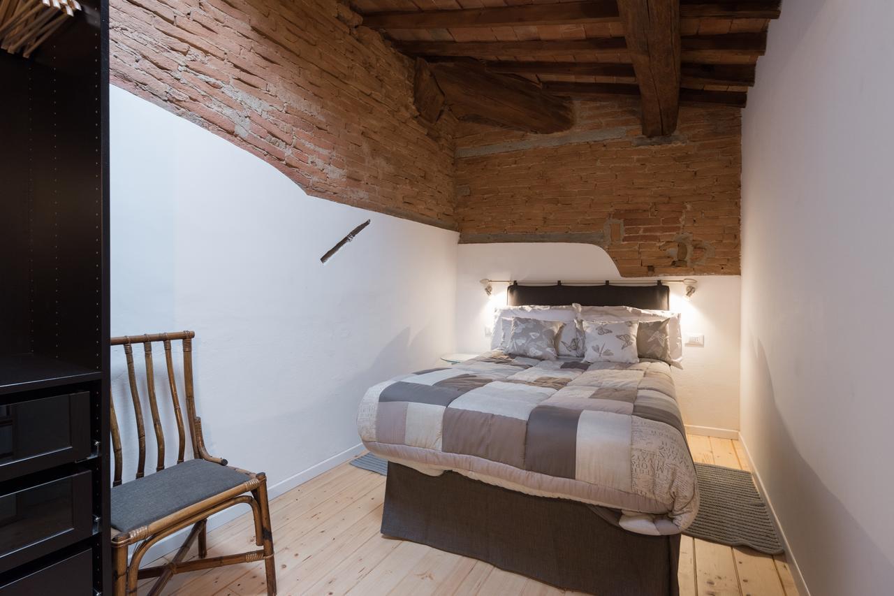 Old Bridge: Historical And Chic Apartment フィレンツェ エクステリア 写真