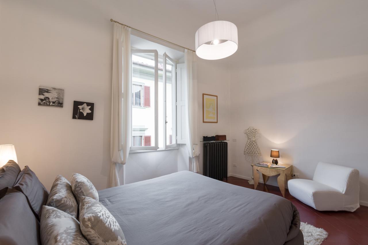 Old Bridge: Historical And Chic Apartment フィレンツェ エクステリア 写真